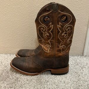 USED - Cody James Saddle Vamp Western Boots : NO BOX